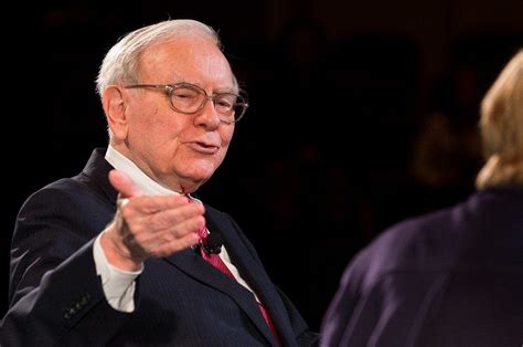 Buffett Bails on Banks! Bets Big on High-Yield Ally Financial